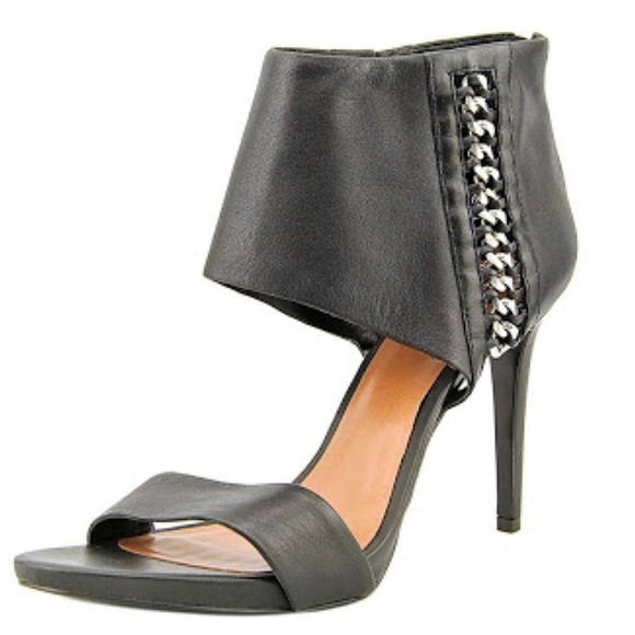 Vince Camuto Shoes - 🔥💥PRICE FIRM💥🔥Vince Camuto Leather 🔥 8M